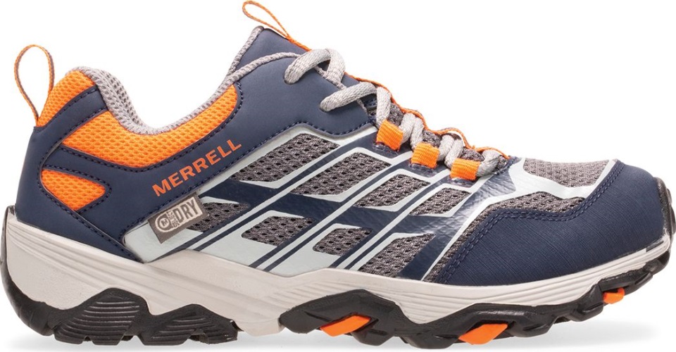 حذاء رياضي للأطفال الصغار من موآب مضاد للماء المنخفض من ميريل باللونين الرمادي الداكن والبرتقالي