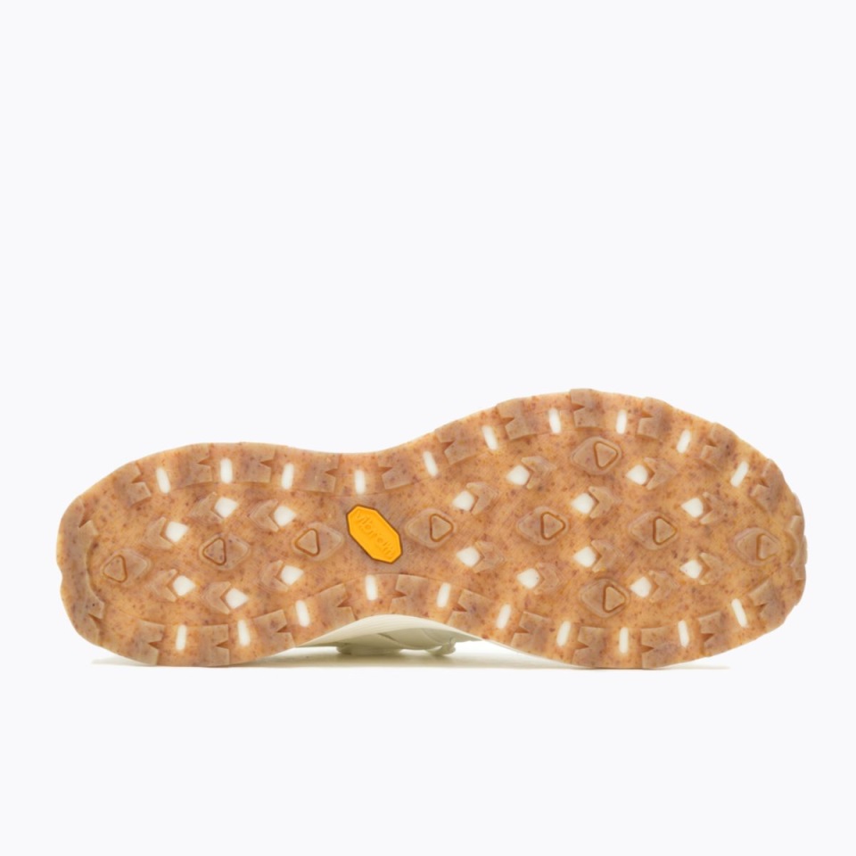 حذاء رياضي دانتيل إمبارك للرجال غير مصبوغ من ميريل