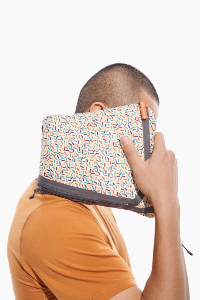 جاكيت ميريل للمطر الرجالي لعيد الميلاد