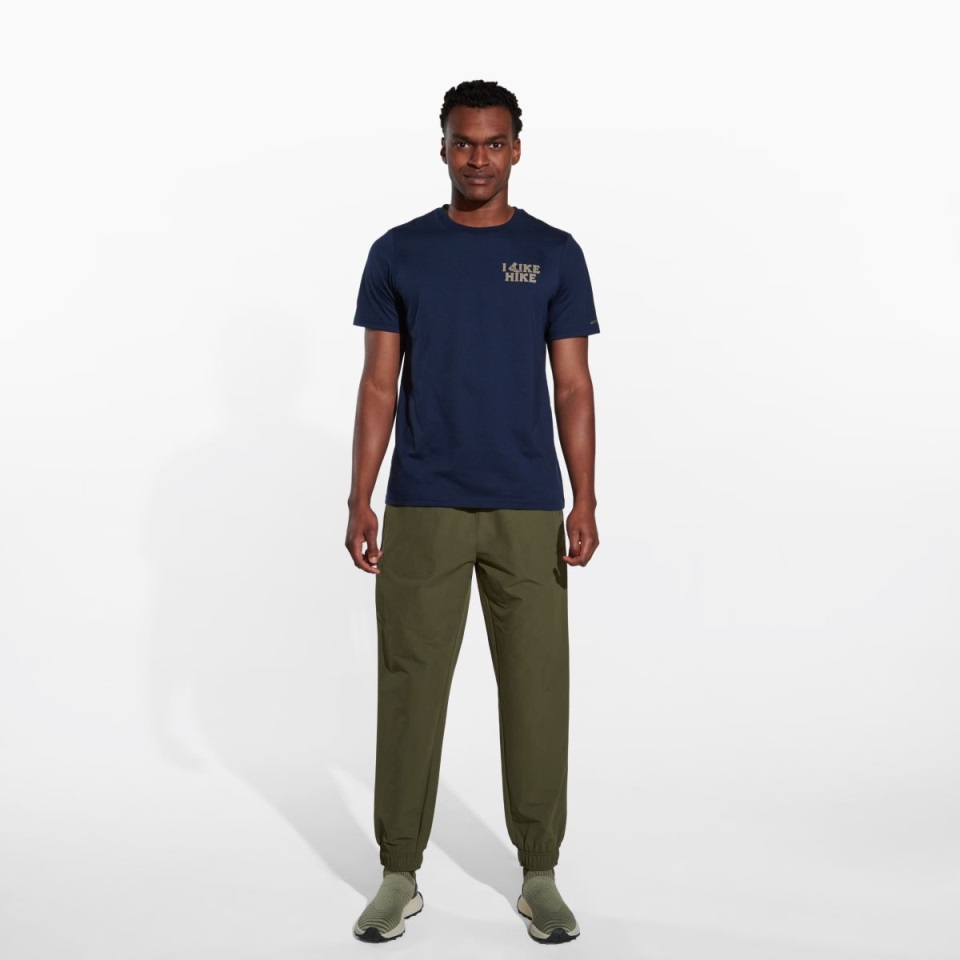 ميريل الرجال البحرية مثل التنزه المحملة