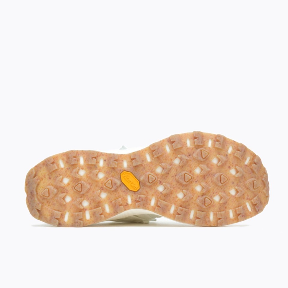 حذاء رياضي نسائي من ميريل دانتيل إمبارك غير مصبوغ