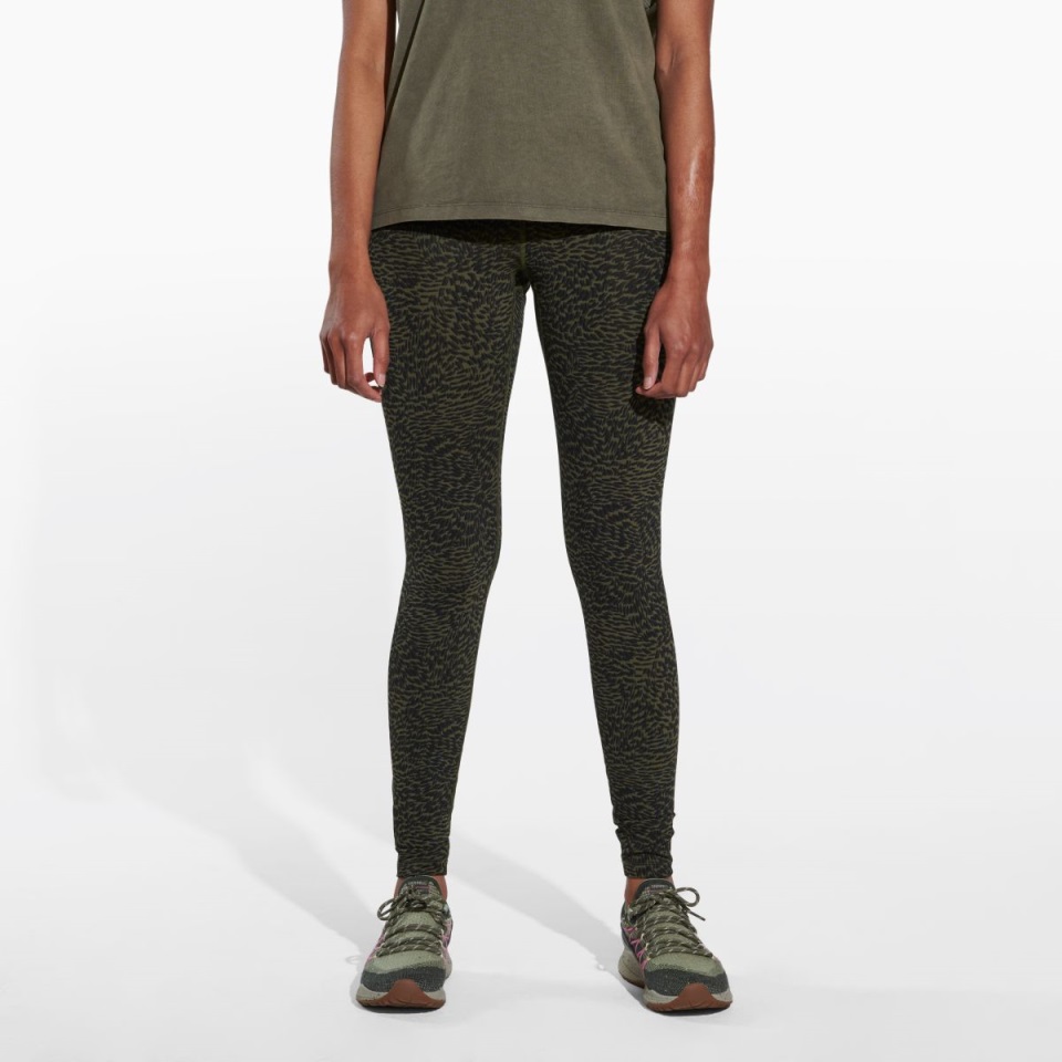 المرأة من أي وقت مضى تتحرك ضيقة ميريل الغبار الزيتون ميني كامو طباعة