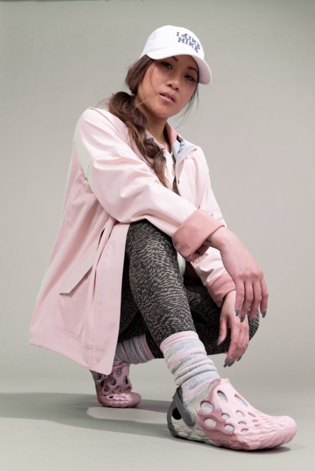 Hydro Moc للسيدات مع بلوم آند ريج باين مارون ميريل